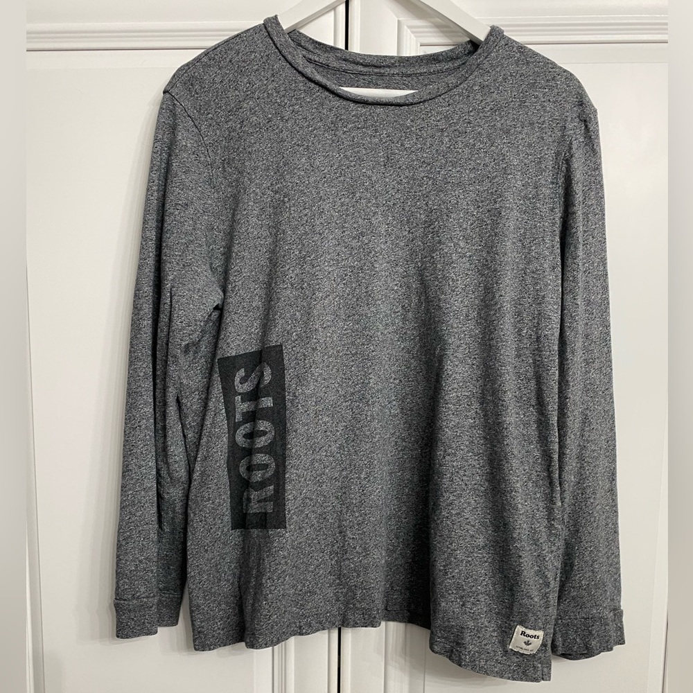 Roots Men’s XL Long Sleeve T Shirt Grey Roots Down Left Side Top Sweater